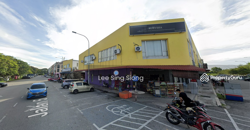 For Rent - (Corner Ground Floor) Bandar Rinching Seksyen 5 Semenyih