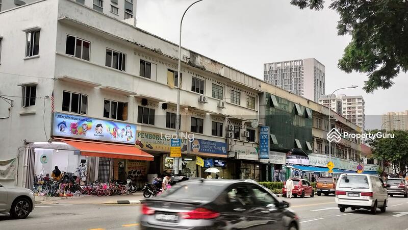 Untuk Disewa - Corner & Intermediate Shop Facing Main Road