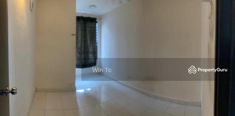Untuk Dijual - Jalan Parklands Taman Semenyih Parklands