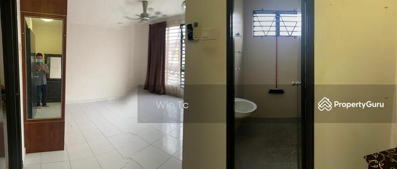 Untuk Dijual - Jalan Parklands Taman Semenyih Parklands