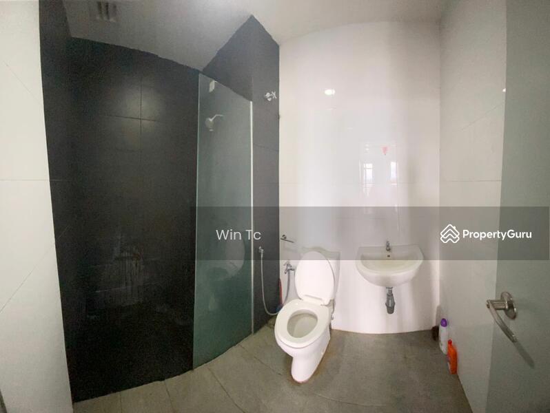 For Sale - Paramount Utropolis