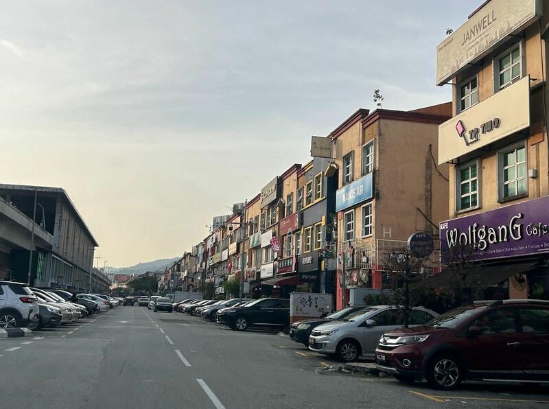 For Rent - Kepong laman rimbunan