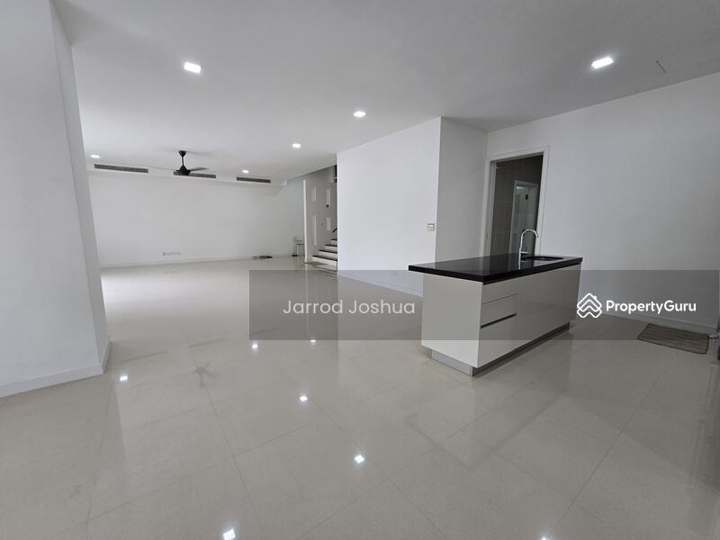 For Sale - Pavilion Hilltop