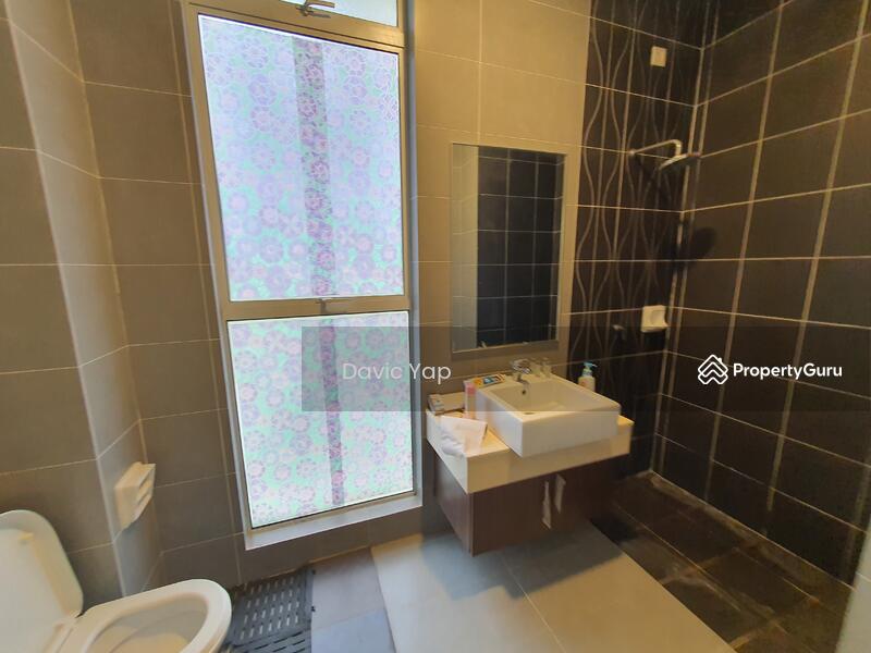 Untuk Dijual - Bandar Tun Hussein Onn , Lake Valley Avenue 6