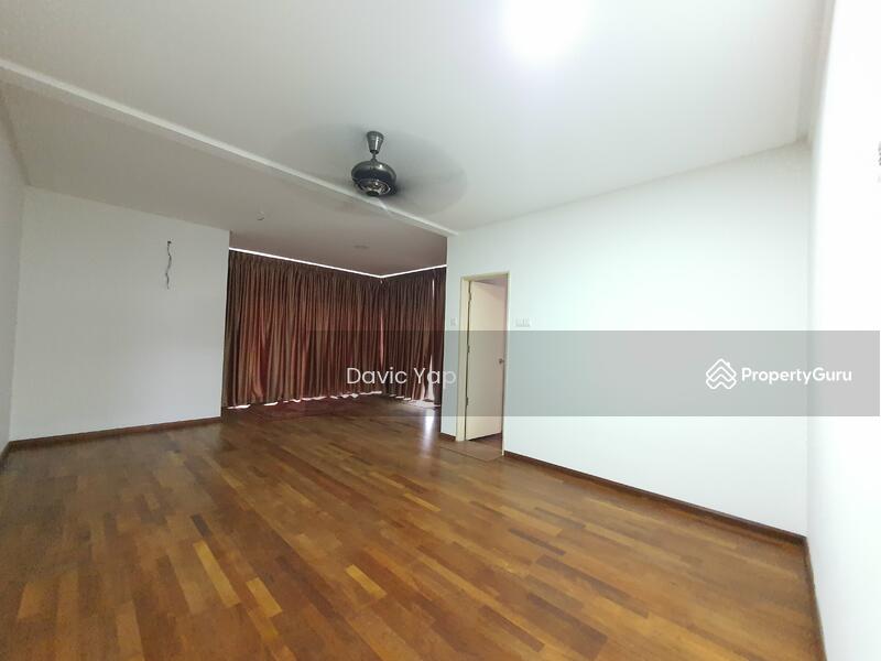 Untuk Dijual - Bandar Tun Hussein Onn , Lake Valley Avenue 6
