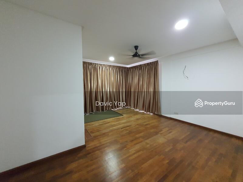 Untuk Dijual - Bandar Tun Hussein Onn , Lake Valley Avenue 6