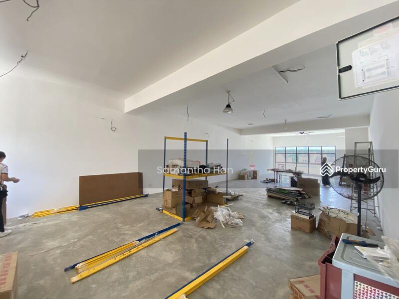 For Sale - 3 storey shop Main Road office @ taman Equine park seri kembangan