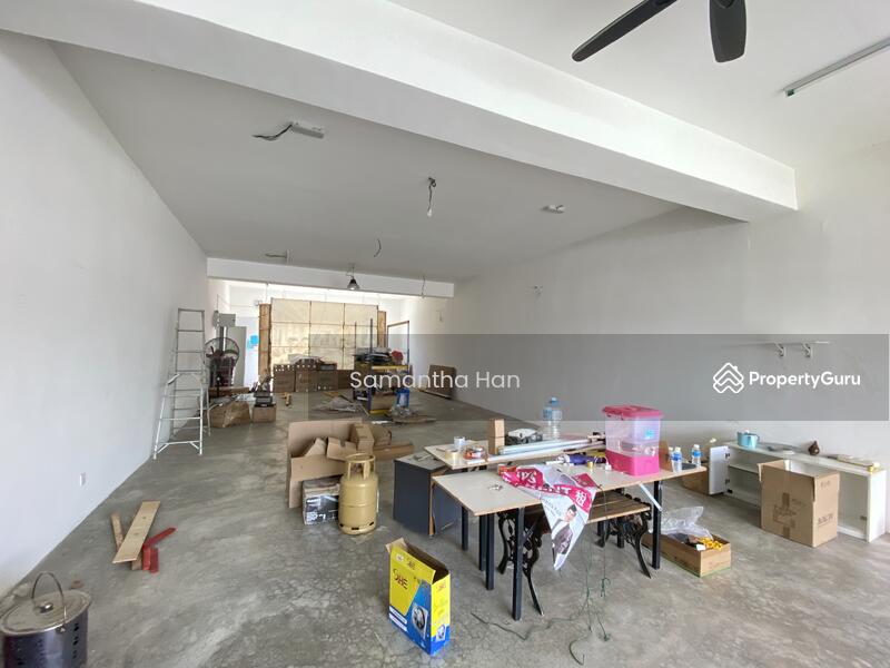 For Sale - 3 storey shop Main Road office @ taman Equine park seri kembangan