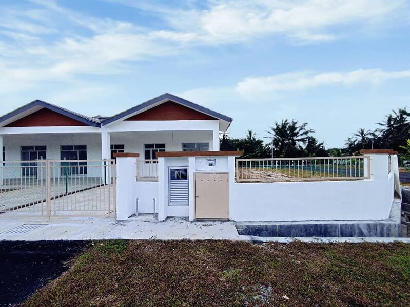 For Sale - [ Murah Corner Lot ] Single Storey Labu,Bandar Sri Sendayan,Taman Gadong Jaya, Seremban 2, S2, Nilai