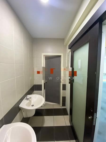 Shop / Office for Sale in Petaling Jaya (Selangor) - FC Wong - Bathroom - PropertyGuru.com.my