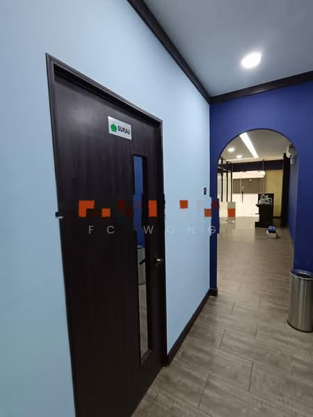 Shop / Office for Sale in Petaling Jaya (Selangor) - FC Wong - Corridor - PropertyGuru.com.my
