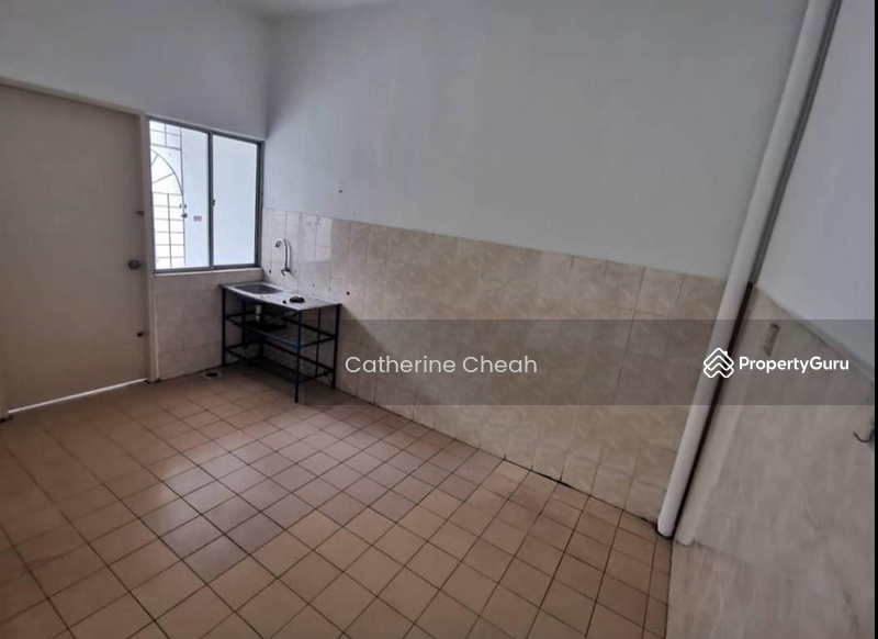 Untuk Dijual - Terrace house at Taman Sri Kejora