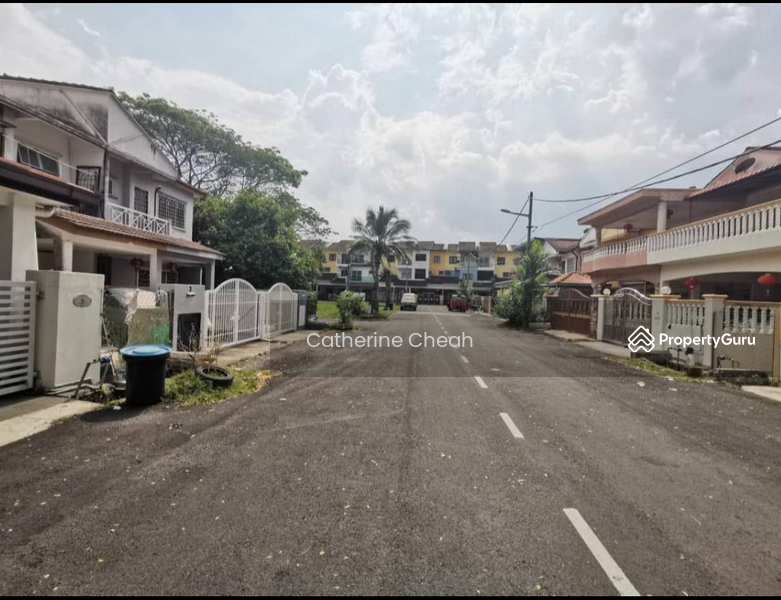 Untuk Dijual - Terrace house at Taman Sri Kejora