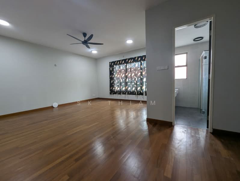 2-storey Terraced House for Sale in Alam Impian (Shah Alam) - SK Thiam - Living Room - PropertyGuru.com.my