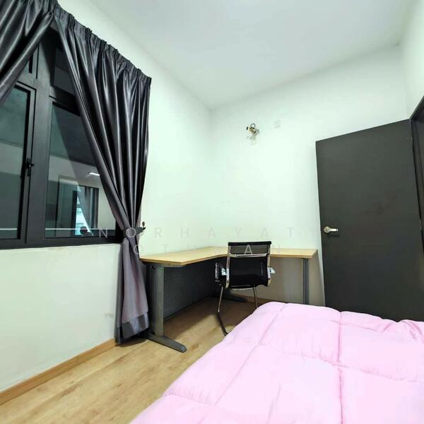 Untuk Disewa - The Henge