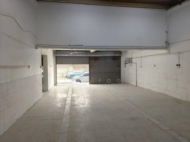 For Rent - Pusat Perdagangan Seri Kembangan