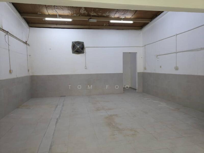 For Rent - Pusat Perdagangan Seri Kembangan