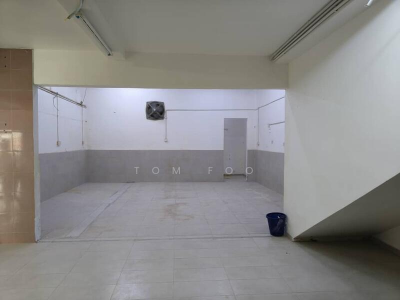 For Rent - Pusat Perdagangan Seri Kembangan