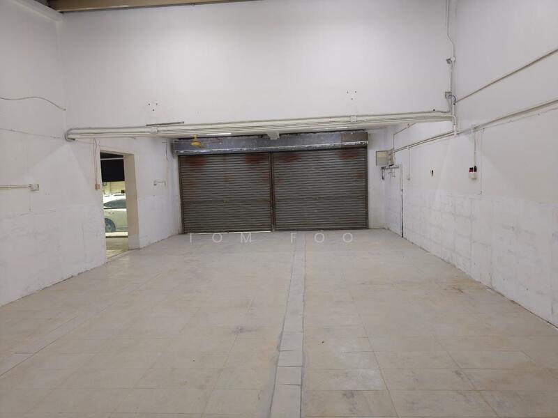 For Rent - Pusat Perdagangan Seri Kembangan