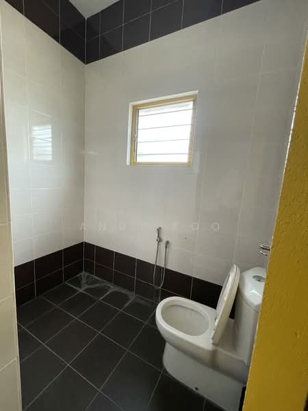 Rumah Berkembar untuk Dijual di Taman Canning (Ipoh) - Andy Foo - Bathroom - PropertyGuru.com.my