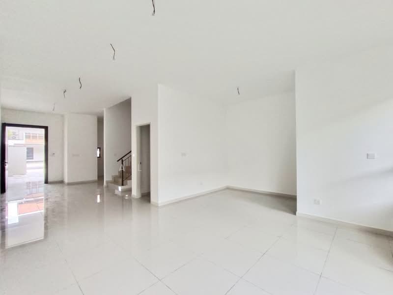 Rumah Teres 2 Tingkat untuk Dijual di Sepang (Selangor) - Alif Saad - PropertyGuru.com.my