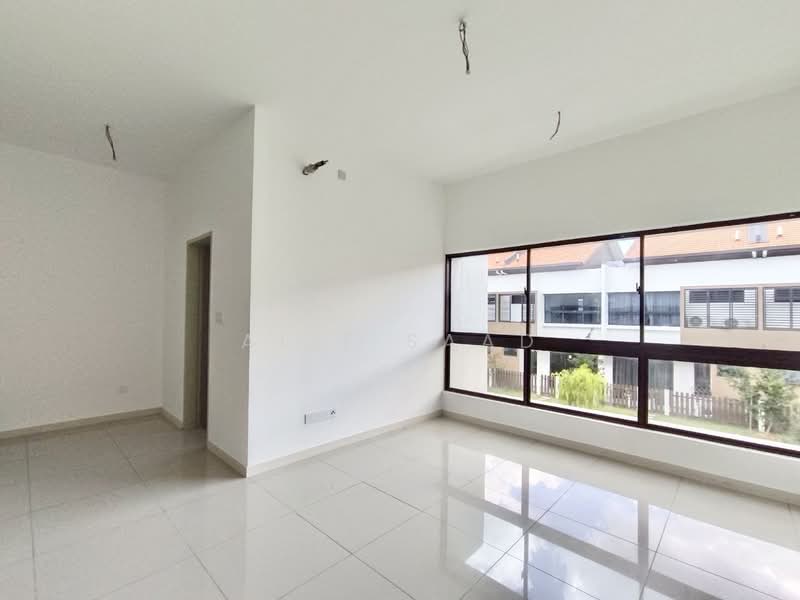 Rumah Teres 2 Tingkat untuk Dijual di Sepang (Selangor) - Alif Saad - PropertyGuru.com.my