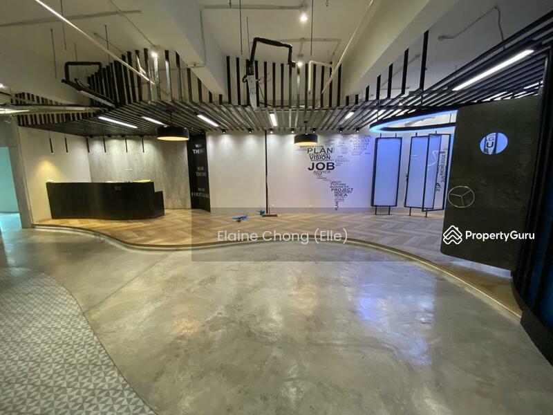 For Rent - (Trendy design) With lift. Park 20 cars. Move in condition