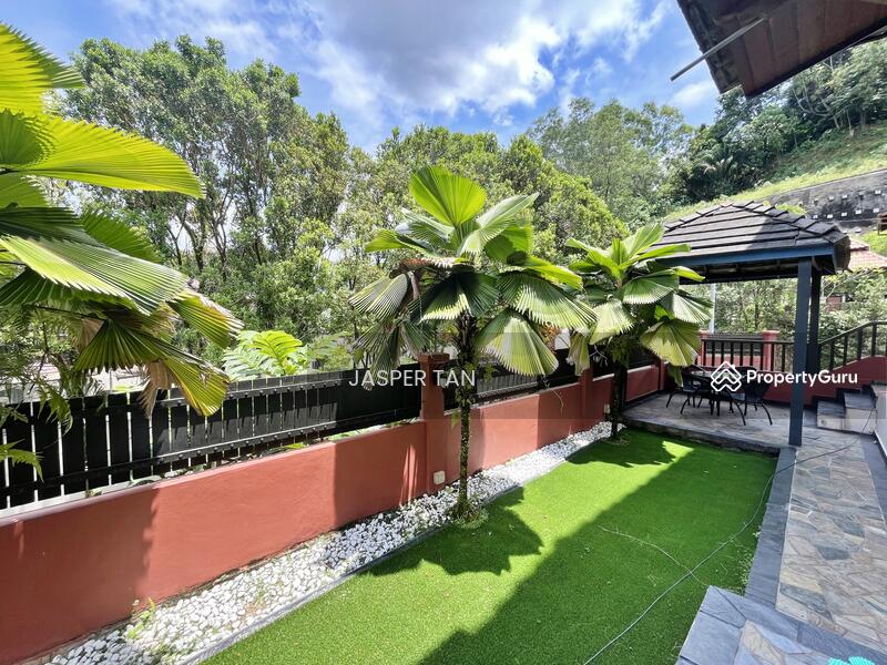For Sale - Value Buy. 3 Storey Bungalow @ Taman Persiaran Desa, Seputeh, KL