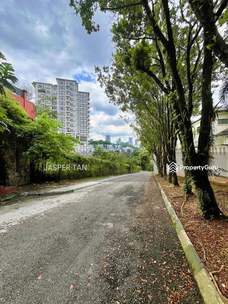 For Sale - Value Buy. 3 Storey Bungalow @ Taman Persiaran Desa, Seputeh, KL