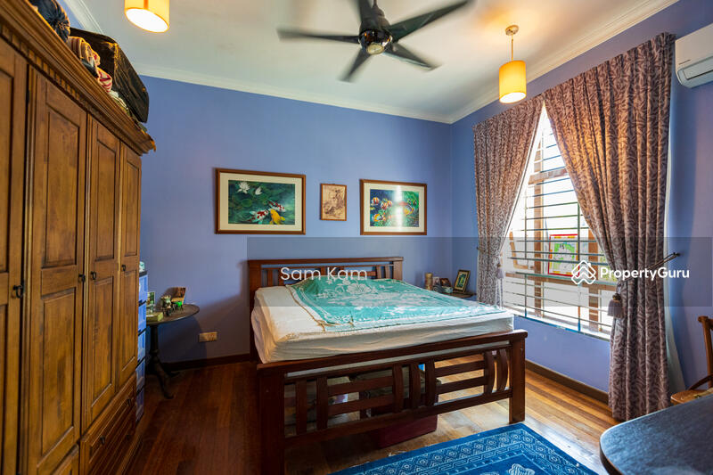 Beautiful 2.5 Storey Semi Detached with Koi Fish Pond untuk Untuk Dijual - RM 1,650,000, Mac 2026 - PropertyGuru.com.my