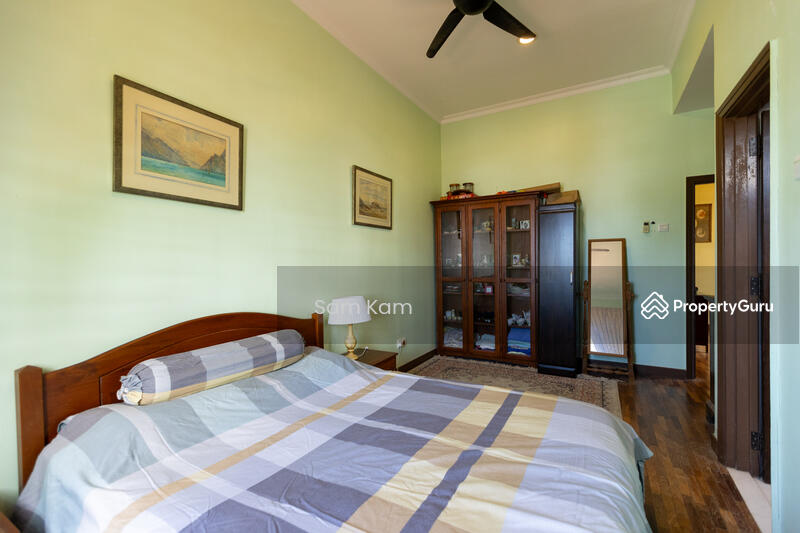 Beautiful 2.5 Storey Semi Detached with Koi Fish Pond untuk Untuk Dijual - RM 1,650,000, Mac 2026 - PropertyGuru.com.my