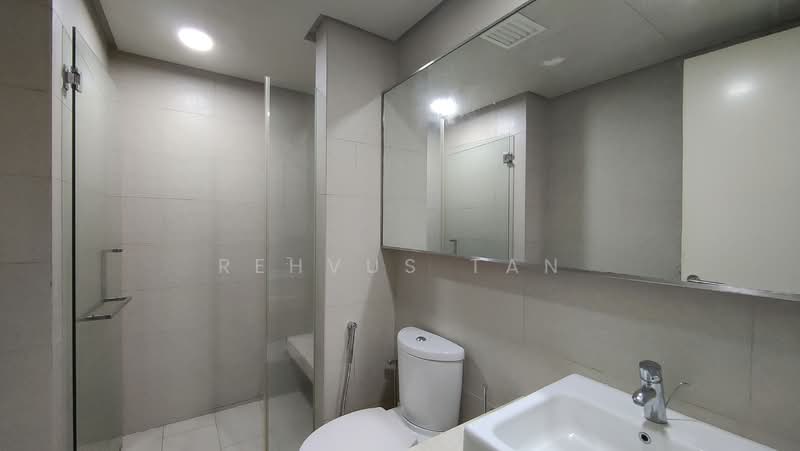 Condominium for Sale at Hampshire Place - Rehvus Tan - Bathroom - PropertyGuru.com.my