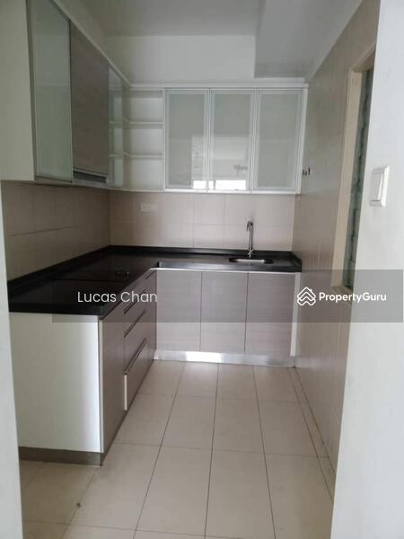 For Sale - Tiara Mutiara / The Crown
