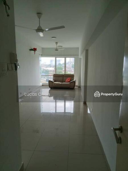 For Sale - Tiara Mutiara / The Crown