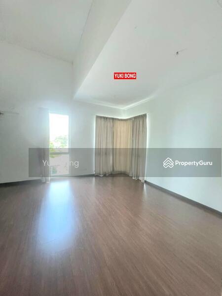 For Sale - 3-Storey Semi-D at Bukit Jambul for sell