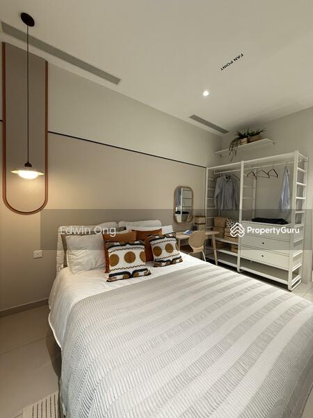 For Sale - Seiras @ Utropolis