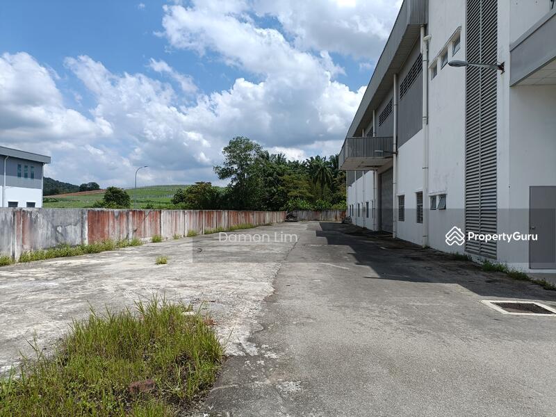 For Sale - Alam Jaya Industrial Park (Ulu Chop) - Sem D Factory For Sale (Corner Lot)