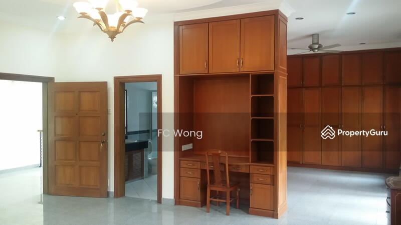 For Sale - Glenmarie Courts