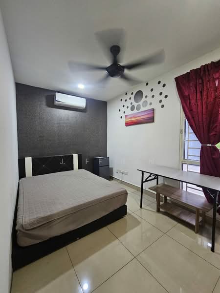 Kondominium untuk Disewa di Suasana Lumayan - Jeff Tan - Bedroom - PropertyGuru.com.my