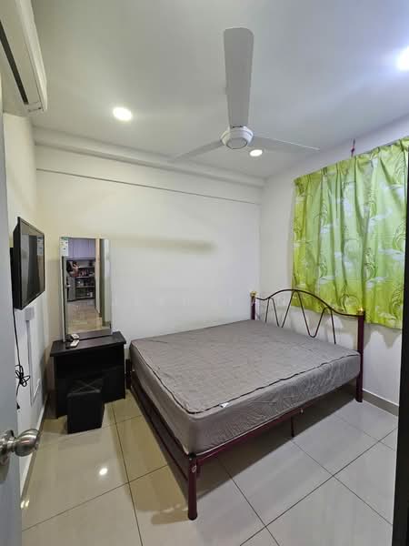 Kondominium untuk Disewa di Suasana Lumayan - Jeff Tan - Bedroom - PropertyGuru.com.my