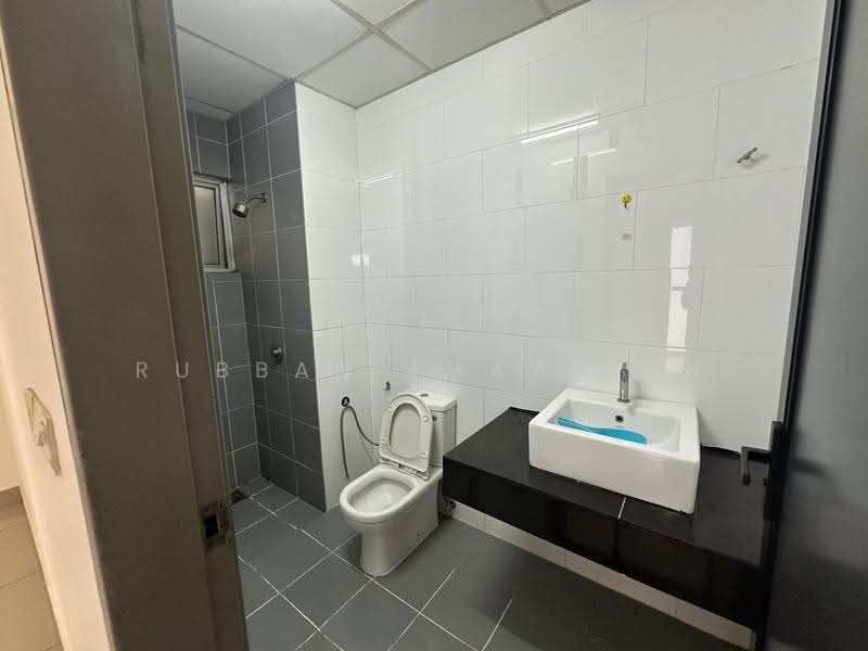 Condominium for Rent at The Wharf Residence - Rubban Thayalan - Bathroom - PropertyGuru.com.my