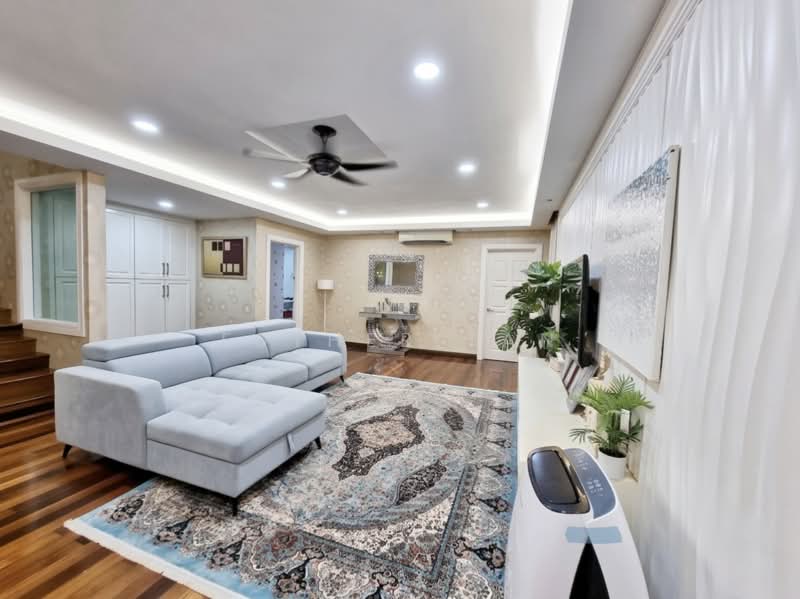 Rumah Banglo untuk Disewa di Taman Ampang Utama (Ampang) - Esther Tan - Living Room - PropertyGuru.com.my