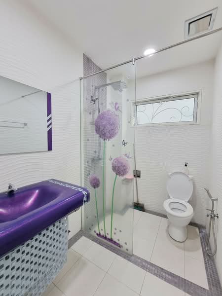 Rumah Banglo untuk Disewa di Taman Ampang Utama (Ampang) - Esther Tan - Bathroom - PropertyGuru.com.my