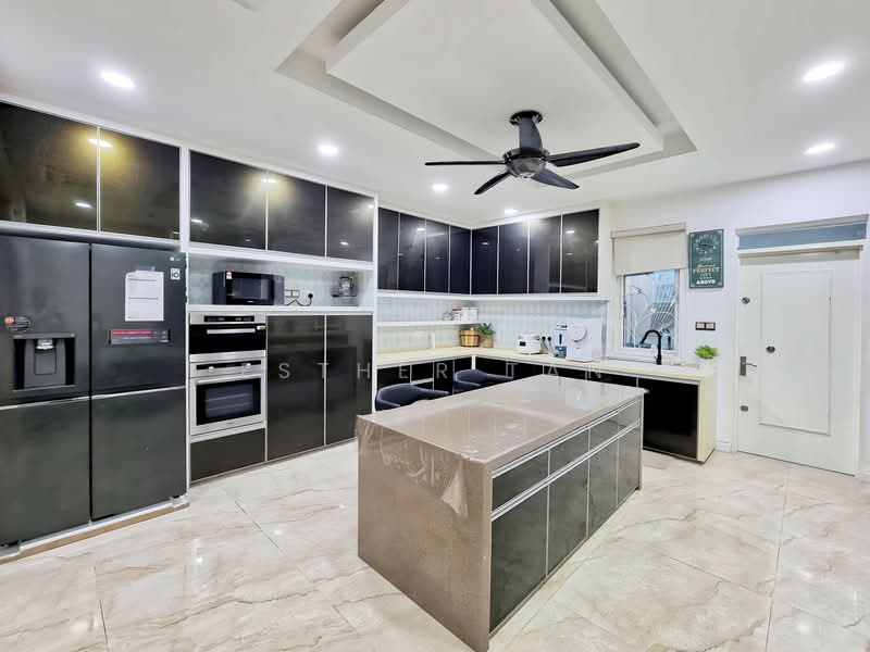 Rumah Banglo untuk Disewa di Taman Ampang Utama (Ampang) - Esther Tan - Kitchen - PropertyGuru.com.my