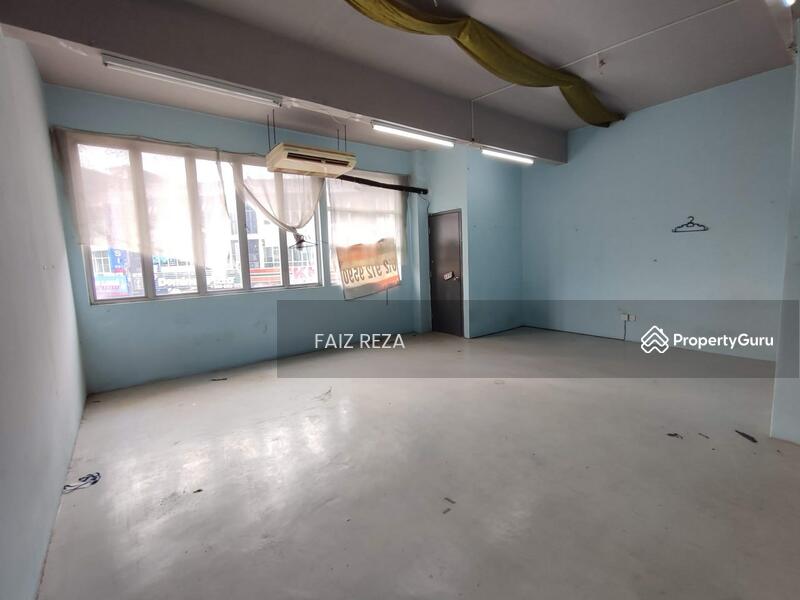 Untuk Disewa - Shoplot Bandar Seri Putra Bangi