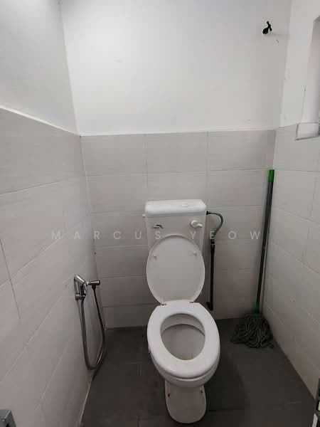 Shop / Office for Rent in Seremban City Centre (Seremban) - Marcus Yeow - Bathroom - PropertyGuru.com.my