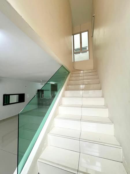 Rumah Teres 2 Tingkat untuk Dijual di Lestari Putra (Seri Kembangan) - Steve Tham - PropertyGuru.com.my
