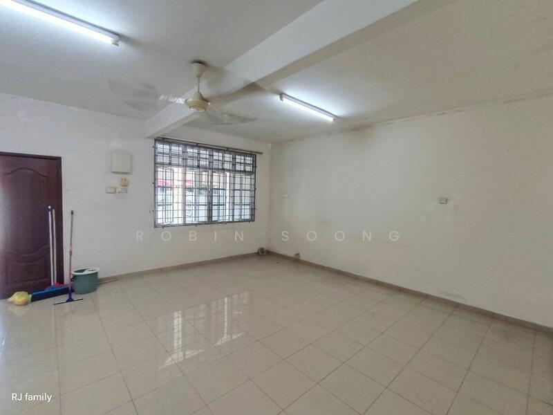Untuk Dijual - 2 Storey Terrace house at Taman Gadong Perdana