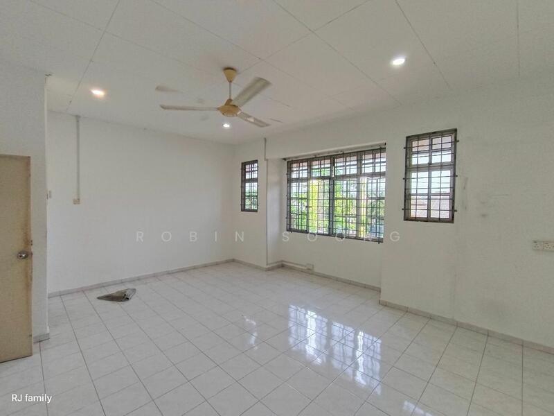 Untuk Dijual - 2 Storey Terrace house at Taman Gadong Perdana