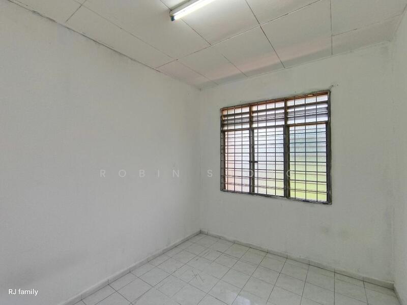 Untuk Dijual - 2 Storey Terrace house at Taman Gadong Perdana
